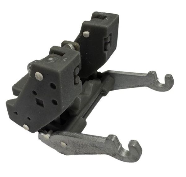 ART04132 - Kit de enganche delantero John Deere 8 para ensamblar y pintar - 1