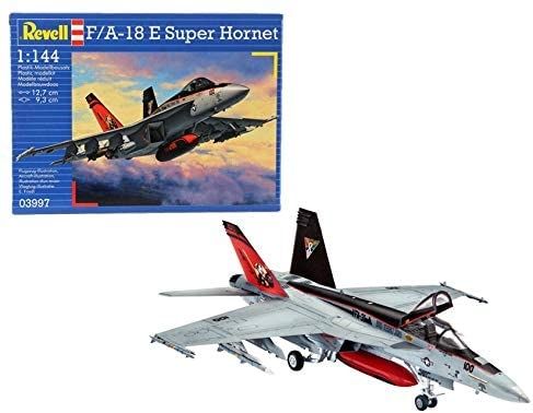 REV03997 - Construye y pinta el avión de combate F/A-18E Super Hornet - 1