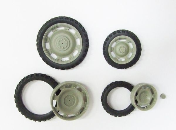 ART04214 - 4 ruedas estrechas - Delanteras 39mm - Traseras 53mm - 1