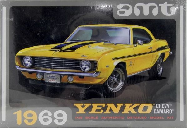 AMT1093/12 - CHEVROLET Camaro Yenko 1969 amarillo para montar y pintar - 1