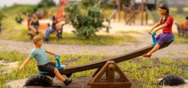 NOC13400 - Columpio balancín con micromovimiento - 5,6 x 4,5 x 5,5 cm - 1