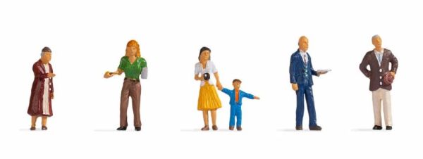 NOC15481 - 6 peatones - 1