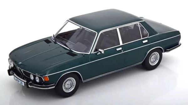 KKS180405 - BMW 3.0S E3 de 1971, color verde oscuro. - 1