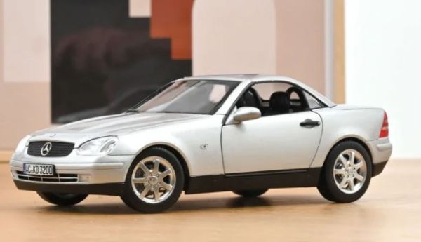 NOREV183020 - MERCEDES-BENZ SLK 1996 Plata Brillante - 1