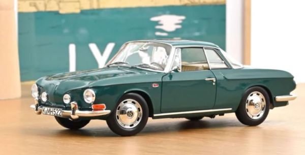 NOREV188648 - Volkswagen Karmann Ghia 1500 de 1963 verde granate - 1