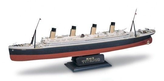 REV10445 - RMS Titanic para montar y pintar - 1