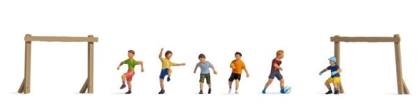 NOC15817 - Niños en el parque infantil - 1