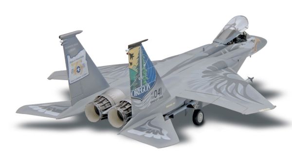 REV15870 - Avión de combate F-15C Eagle construible - 1