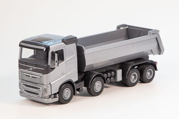EMEK21351 - VOLVO FH16 8x4 volquete gris - 1
