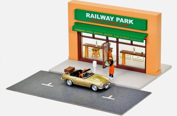 TOM335269 - Terraza de cafetería con Honda S800 dorado y accesorios. - 1