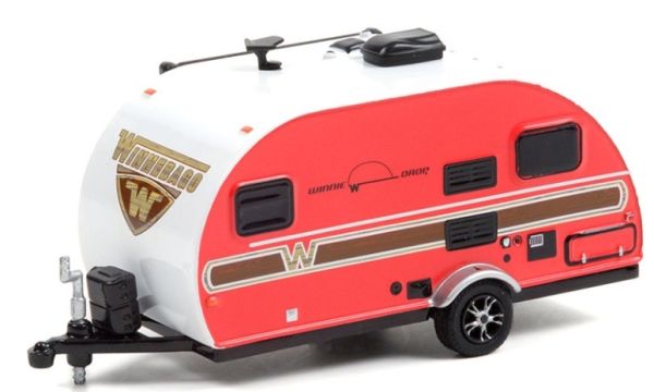 GREEN34110-E - Caravana 1 eje WINNEBAGO rojo y blanco 2017 de la serie HITCHED Homes en blister - 1