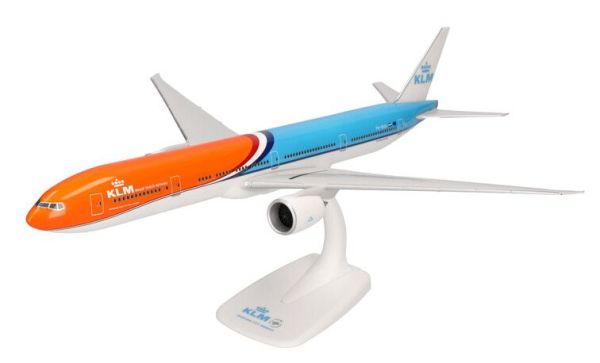 HER614511 - BOEING 777-300ER KLM Orange Pride Nationaal Park de Hoge Veluwe - 1