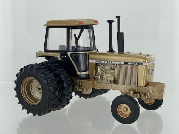 BRI43380GOLD - JOHN DEERE 4440 2wd ruedas traseras dobles Oro - Edición limitada de 250 uds. - 1