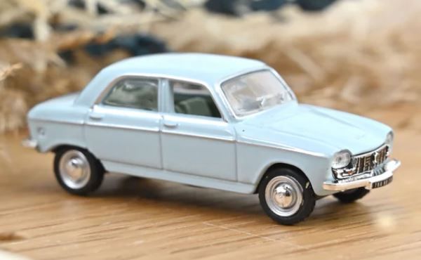 NOREV472418 - PEUGEOT 204 1967 Azul cielo - 1