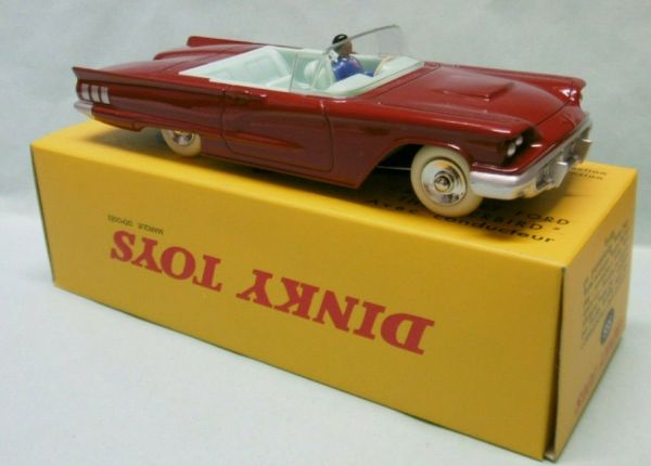 DIN555 - FORD Thunderbird con conductor rojo – Edición ATLAS - 1