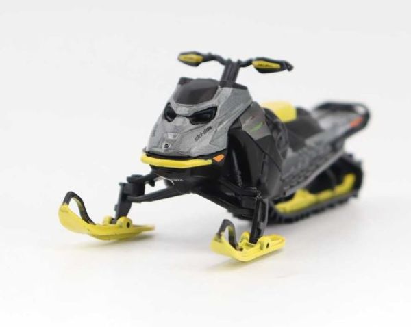 DCM60021 - Motonieve Ski-Doo Summit Expert amarilla y gris - 1