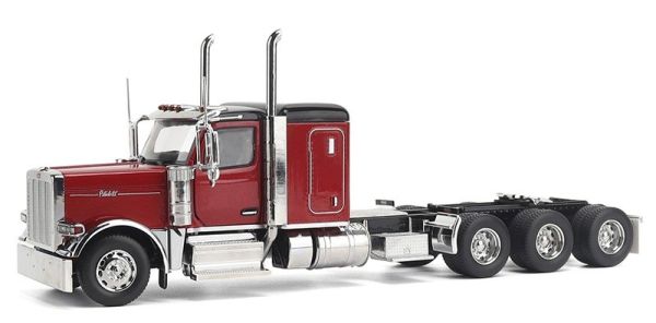 DCM71145 - Camión PETERBILT modelo 589 con cabina dormitorio y eje tridem (rojo) - 1
