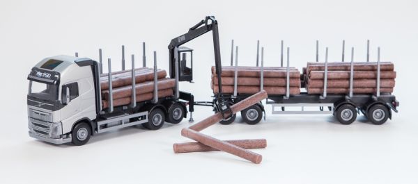 EMEK71301 - VOLVO FH16 6x4 rígido gris con remolque maderero de 2+2 ejes y grúa de descarga - 1