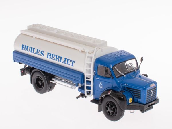 G111A039 - BERLIET GLR8 M2 4x2 Petrolero BERLIET 1960 - 1