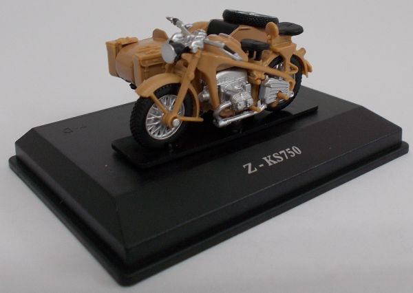 CAR245B - Sidecar ZUNDAPP Z-KS750 arena - 1