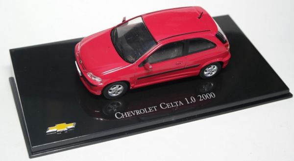 MAGCHECELTA00 - CHEVROLET Celta 1.0 2000 3 puertas rojo - 1