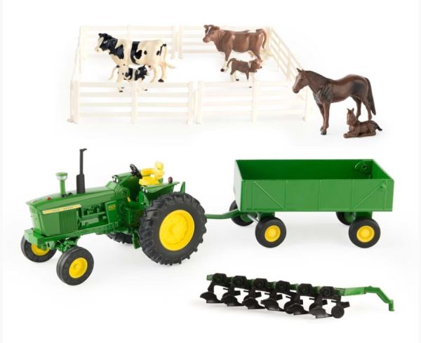 ERT15474 - JOHN DEERE 4020 con remolque, arado, animales y cercas - 1