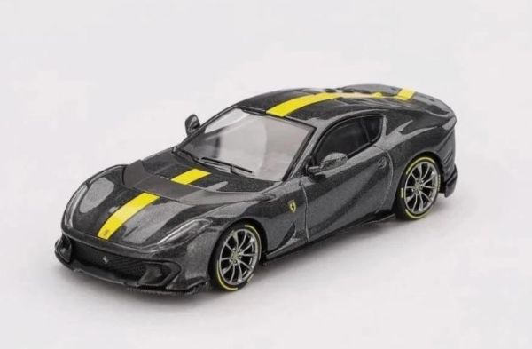 BBRFER64009 - FERRARI 812 Competizione 2024 Gris con franja amarilla - 1