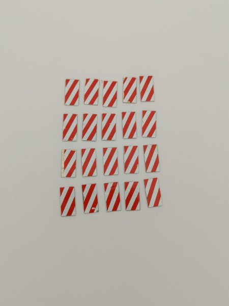 CW0146 - Lote de 20 paneles de plantilla lado izquierdo 13,2 x 6,6 mm - defecto de pintura - 1