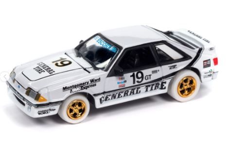 JLCT014-3A_BLANC - 1988 Rines blancos para FORD Mustang GT - Sallen General Tire n.° 19 de la serie COLLECTOR TINS ​​de 2024 en blíster - 1