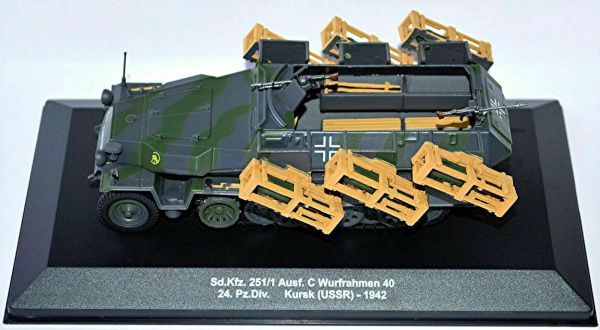 MAGMIVWARFRUMEN - Lanzacohetes blindado alemán HANOMAG SD.KFZ 251/1 Ausf.c Wurfframen 40 24ª División Panzer Batalla de Kursk URSS 1942 - 1