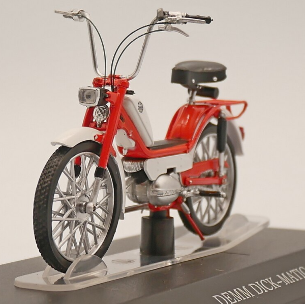 MAGMOT050 - Ciclomotor DEMM Dick-Matic 1972 rojo y blanco - 1