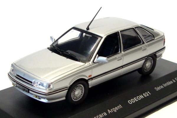ODE021 - RENAULT 21 Baccara plata Limitado a 500 ejemplares - 1