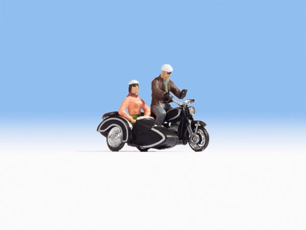 NOC15912 - Sidecar BMW R60 - 1