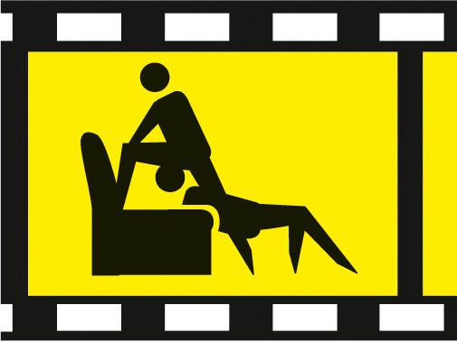 NOC15962 - escena de amor en el sofa - 1