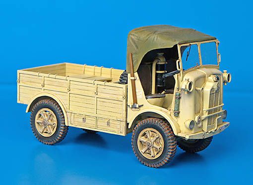 PLS086 - SPA L39 Miniatura colonial para montar y pintar - 1