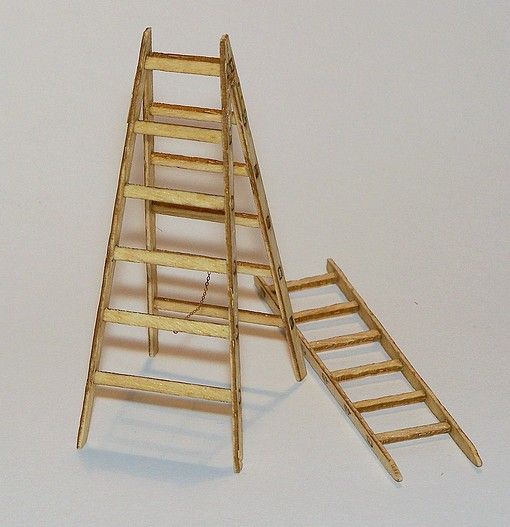PLS397 - 2 escaleras en miniatura para montar; 6 cm de altura - 1