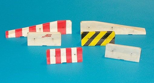 PLS4043 - 6 barreras de seguridad en miniatura para pintar para diorama 4 pequeñas de 4 cm y 2 largas de 8 cm - 1
