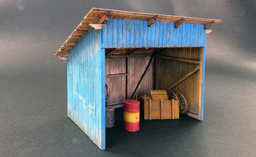 PLS442 - Cabaña de madera con accesorios en miniatura para montar y pintar medidas 14 x 7;5cm alto 11cm - 1