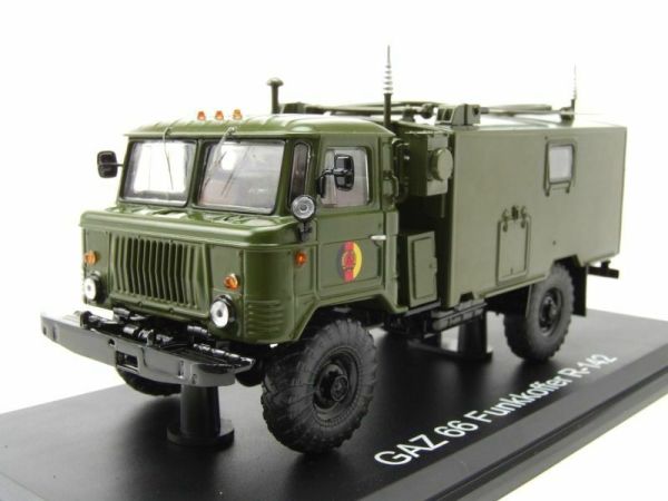 PRXPCL47099 - Caja de radio del ejército alemán GAZ 66 NVA R-142 - 1