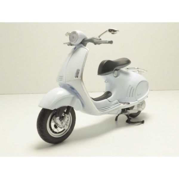 NEW57613-A - VESPA 946 Blanco - 1