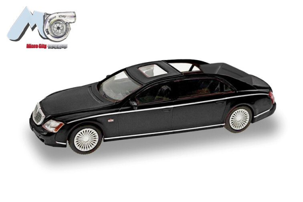 HER87MC000033 - MAYBACH 62S 2002 negro - 1