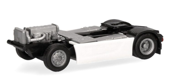 HER086387 - IVECO S-Way - Stralis chasis de 2 ejes - 2 piezas para montar - 1