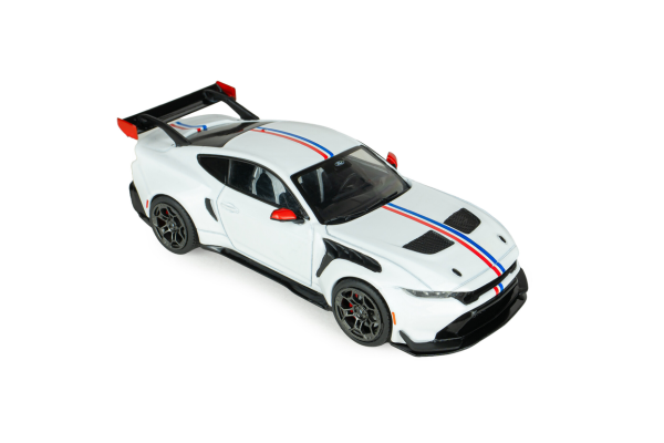 SOL4318303 - FORD Mustang GTD Frozen 2025 blanco - 1