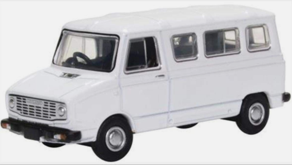 OXF76SHP010 - LEYLAND Sherpa Van blanco - 1