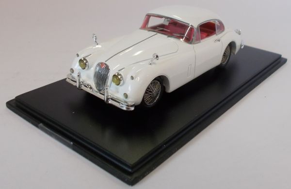TWINT01.0523 - JAGUAR XK 150 1958 blanco - 1