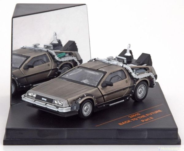 VIT24010 - Posición de carretera de Delorean DMC 12 de la película Regreso al futuro II - 1