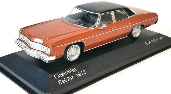 WBX187 - CHEVROLET Bel Air 1973 techo negro metal rosa - 1