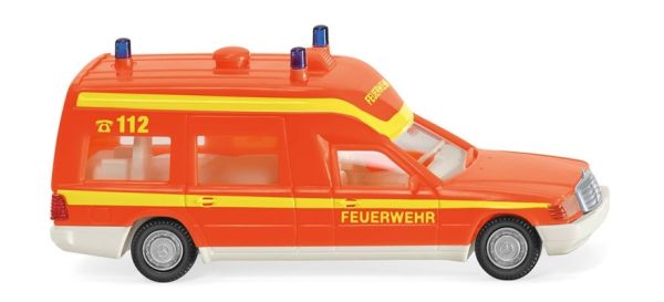 WIK060701 - Ambulancia de bomberos MB binz - 1