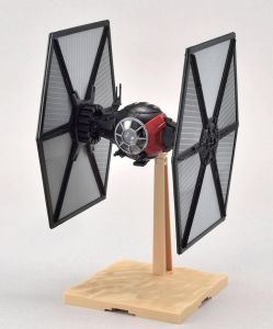 REV01217 - BANDAI - TIE Especial de la Primera Orden STAR WARS (Kit de montaje)