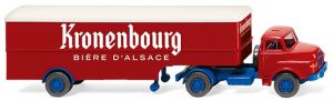 WIK051322 - SAVIEM 4x2 con semirremolque KRONENBOURG